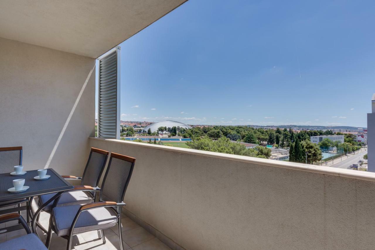 Apartment Pavic - Private Parking Zadar Exterior foto