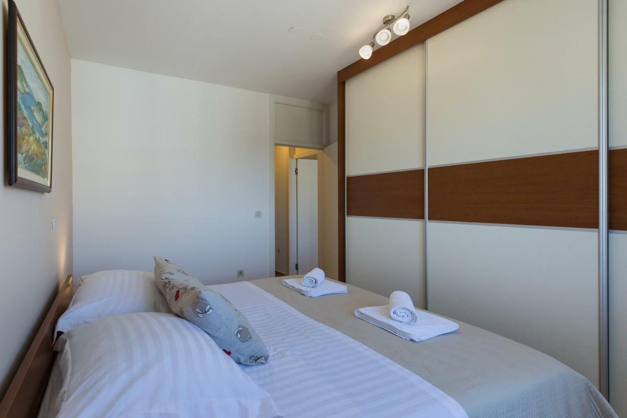 Apartment Pavic - Private Parking Zadar Exterior foto