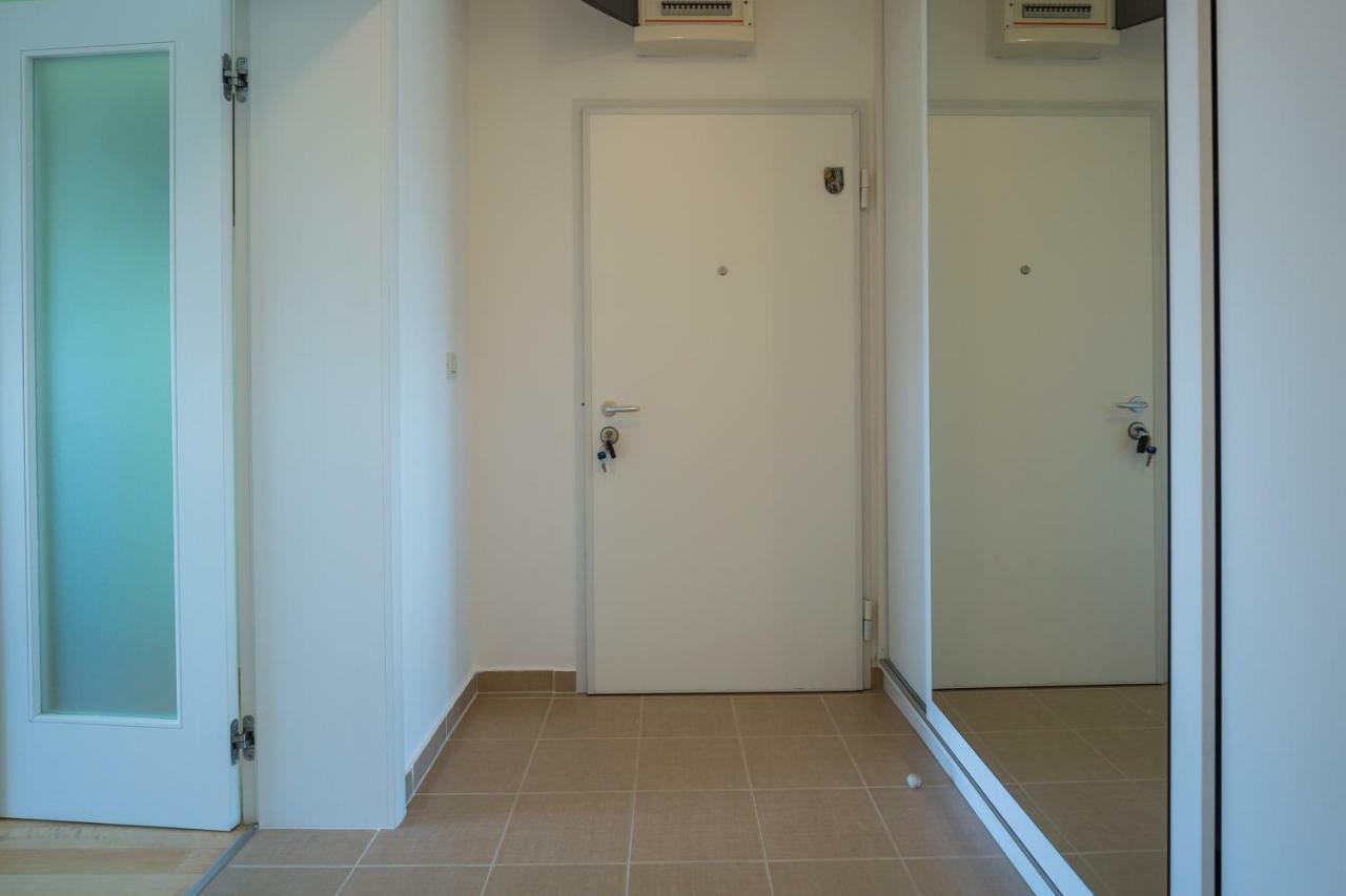 Apartment Pavic - Private Parking Zadar Exterior foto